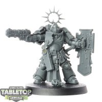 Space Marines - Lieutenant with Storm Shield - unbemalt