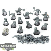 Orks - 15 Ork Boyz - teilweise gebaut