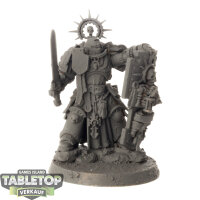 Space Marines - Captain with Relic Shield - grundiert