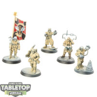 Astra Militarum - 5x Cadian Command Squad - teilweise bemalt