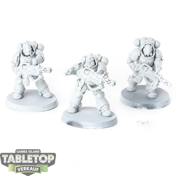 Space Marines - 3x Primaris Eradicators - grundiert