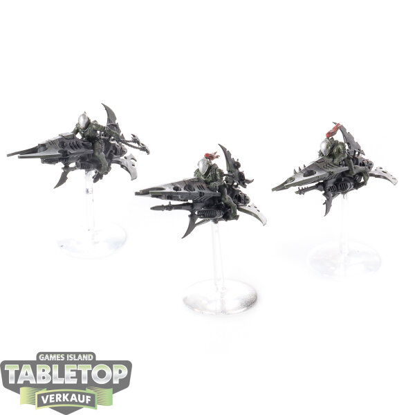 Aeldari - 3 Reavers - teilweise bemalt