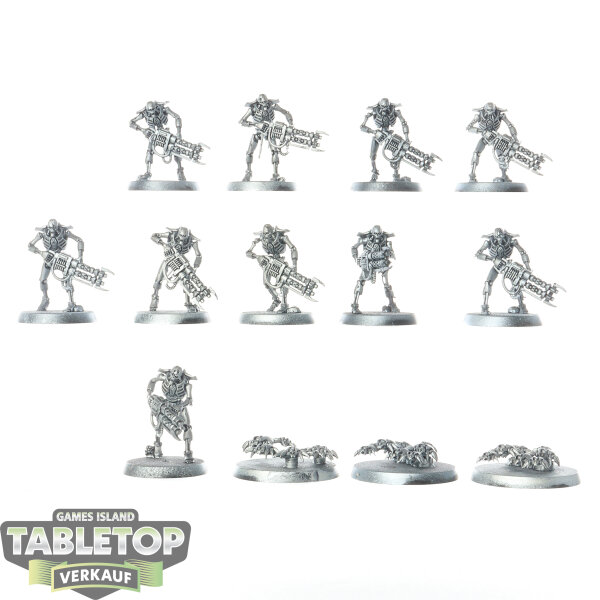 Necrons - 10 Necron Warriors - grundiert