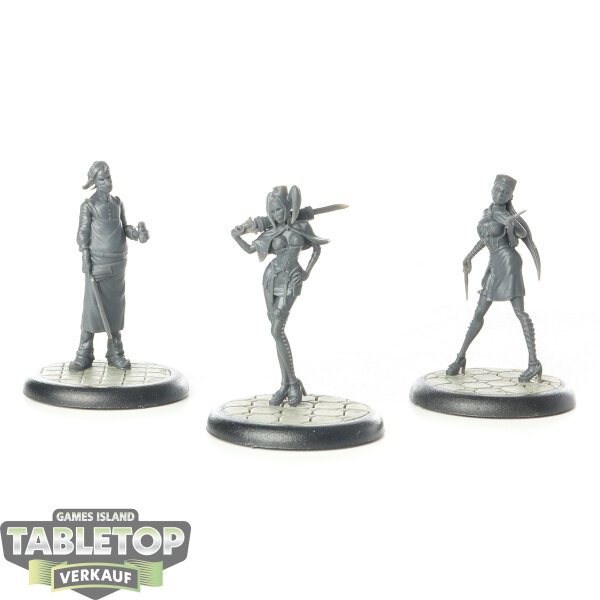 Malifaux - 3 Surgical Staff - unbemalt