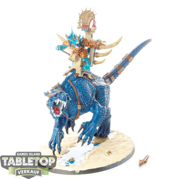 Seraphon - Saurus Oldblood on Carnosaur - teilweise bemalt