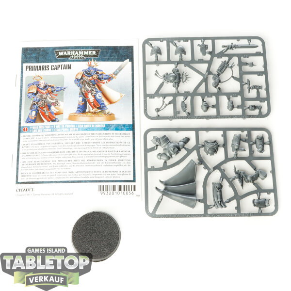 Space Marines - Space Marine Captain - im Gussrahmen