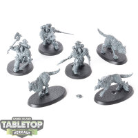 Space Wolves - 3 Wolf Guard Headtakers - unbemalt