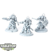 Space Wolves - 3 Bladeguard Veterans - grundiert