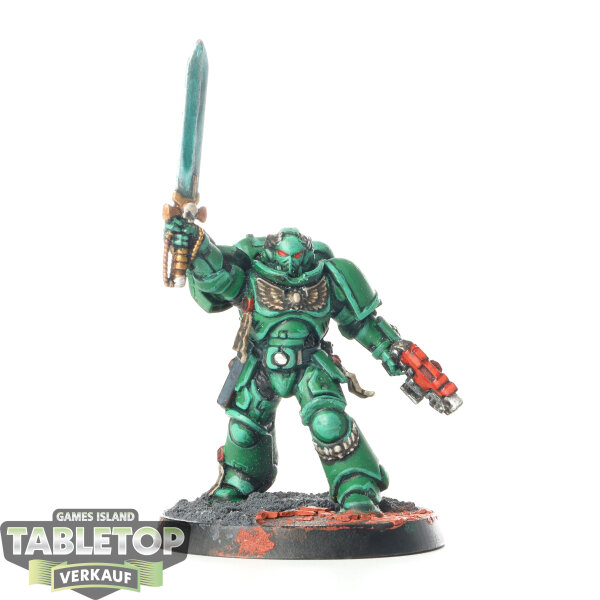 Space Marines - Lieutenant with Power Sword - bemalt