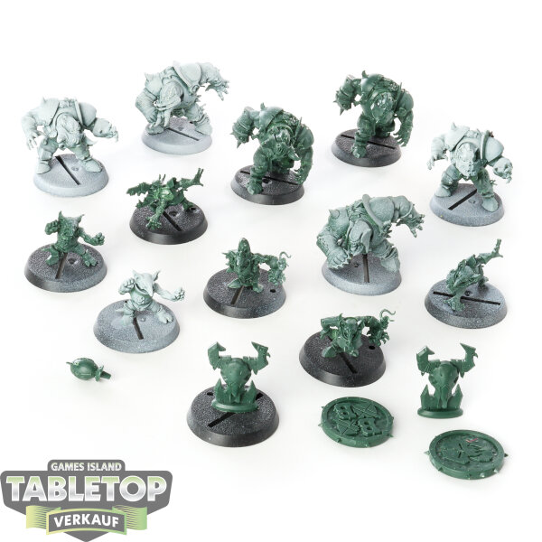 Blood Bowl - 12x Black Orc Blood Bowl Team: The Thunder Valley Greenskins - teilweise bemalt