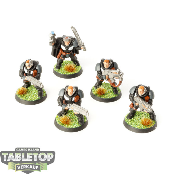Space Marines - 5 Scouts klassisch - bemalt