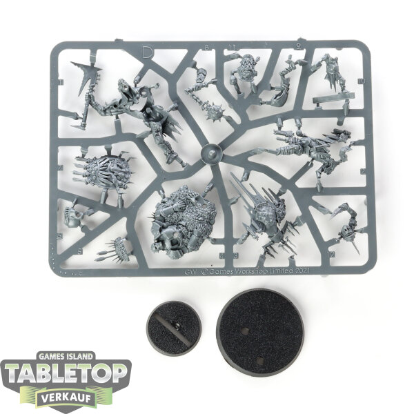 Orruk Warclans - Killaboss with Stab-grot - im Gussrahmen