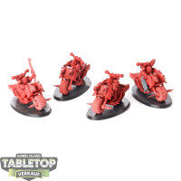 Chaos Space Marines - 4x Chaos Bikers - grundiert