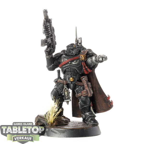 Space Marines - Captain in Phobos Armour - bemalt