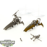 Aeldari - 2 Skyweavers - teilweise bemalt