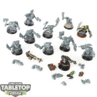 Orks - 11 Ork Boyz Klassisch/Classic - teilweise bemalt