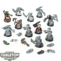 Orks - 11 Ork Boyz Klassisch/Classic - teilweise bemalt