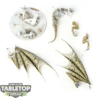 Flesh-eater Courts - Royal Zombie Dragon - teilweise bemalt