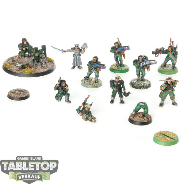 Astra Militarum - 10 Cadian Shock Troops classic  - bemalt