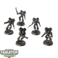 Chaos Space Marines - 5 x Raptors - grundiert