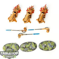 Adeptus Custodes - 4x Vertus Praetors - bemalt