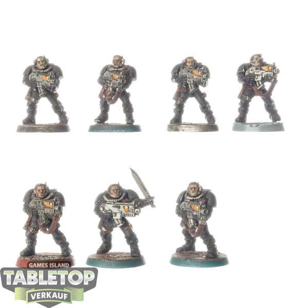 Space Marines - 7x Scouts - klassisch - teilweise bemalt