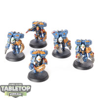 Space Marines - 5 Vanguard Veteran Squad - bemalt