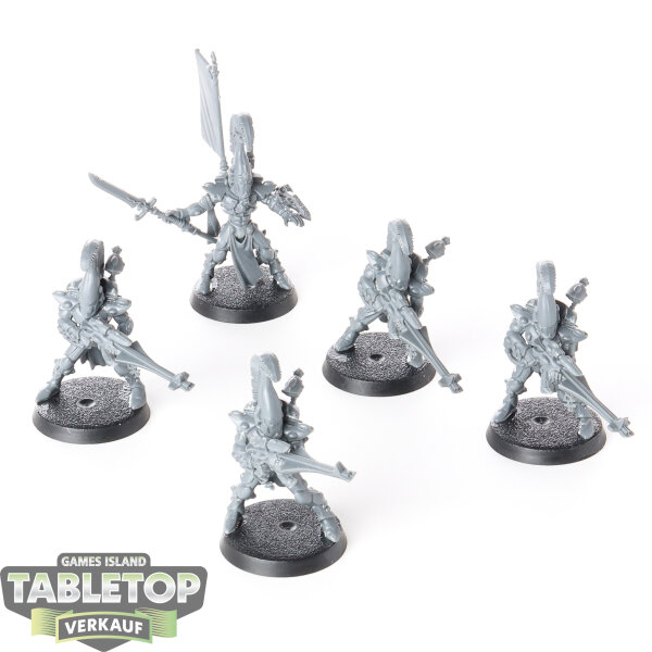 Aeldari - 5 Dire Avengers - unbemalt