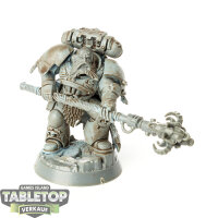 Space Wolves - Librarian - grundiert