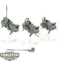 Adeptus Custodes - 3x Vertus Praetors - teilweise bemalt