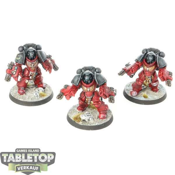 Space Marines - 3 Aggressor Squad - bemalt