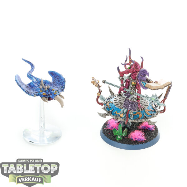 Disciples of Tzeentch - Fateskimmer, Herald of Tzeentch on Burning Chariot - bemalt