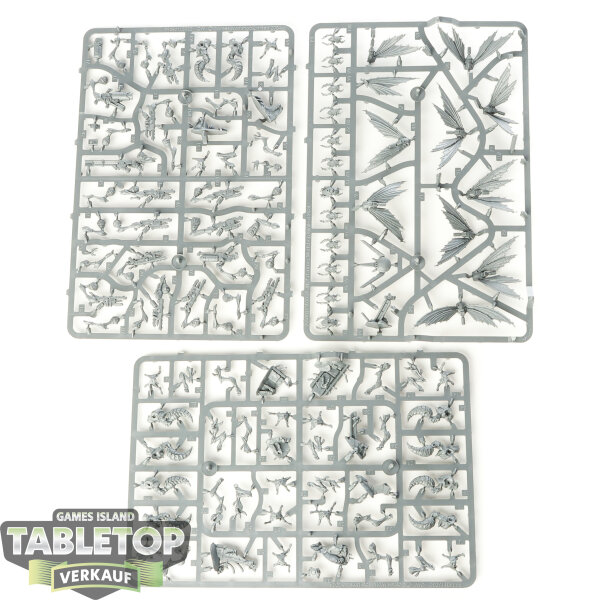 Tau Empire - 10x Kill Team: Vespid Stingwings - im Gussrahmen