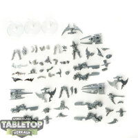 Drukhari - 3 x Reavers - teilweise gebaut