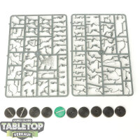 Drukhari - 10x Wyches - im Gussrahmen