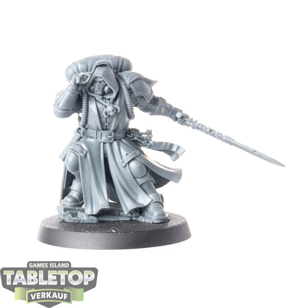 Space Marines - Primaris Librarian in Phobos Armour - unbemalt