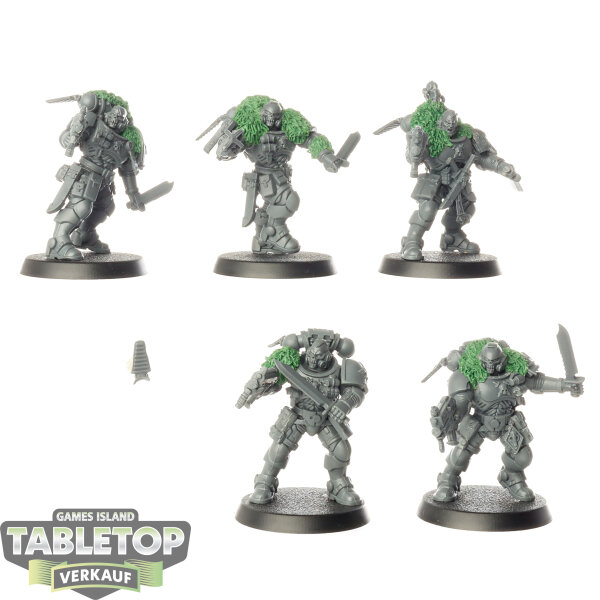 Space Wolves - 5x Hounds of Morkai - unbemalt