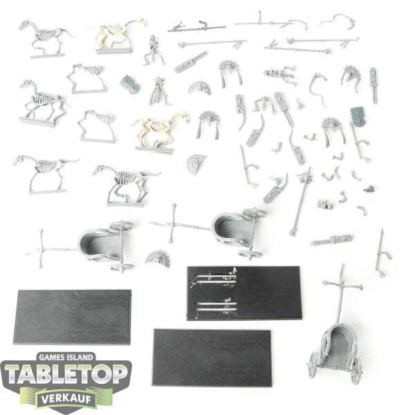 Tomb Kings of Khemri - 3x Skeleton Chariots - teilweise gebaut