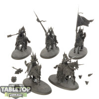 Soulblight Gravelords - 5 Blood Knights - grundiert