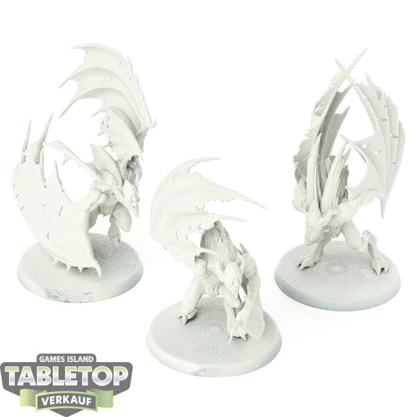 Soulblight Gravelords - 3 Vargheists - grundiert