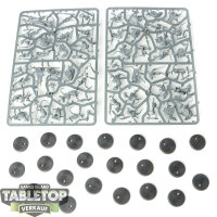 Skaven - 20 Clanrats - im Gussrahmen