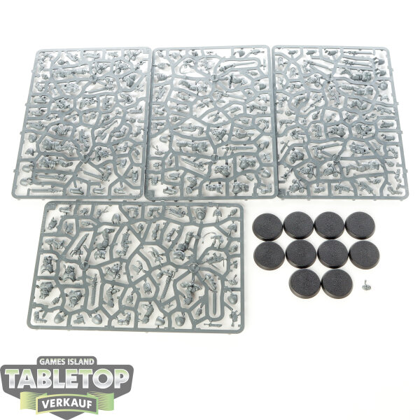 Space Wolves - 10 Grey Hunters - im Gussrahmen