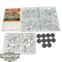 Orruk Warclans - 10 Ardboyz - im Gussrahmen