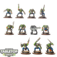 Orks - 11x Ork Boyz - teilweise bemalt