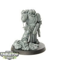 Space Marines - Apothecary - unbemalt
