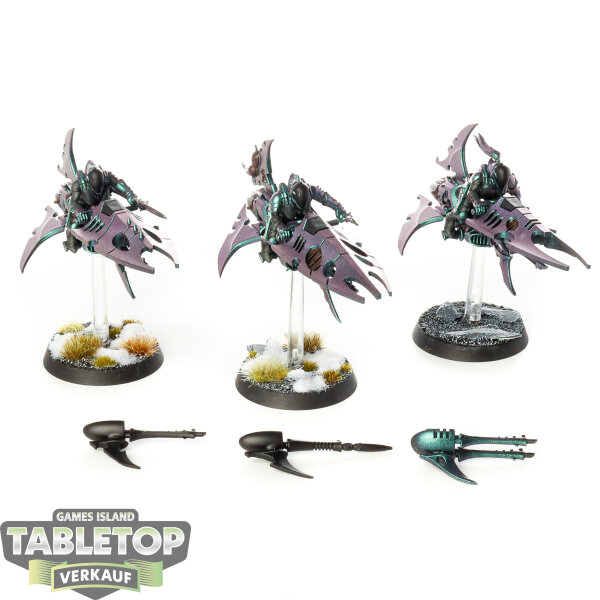 Drukhari - 3 x Reavers - teilweise bemalt