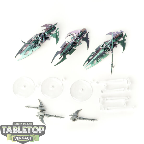 Drukhari - 3 x Reavers - teilweise bemalt