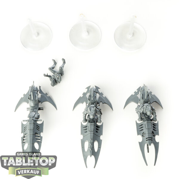 Drukhari - 3 x Reavers - unbemalt