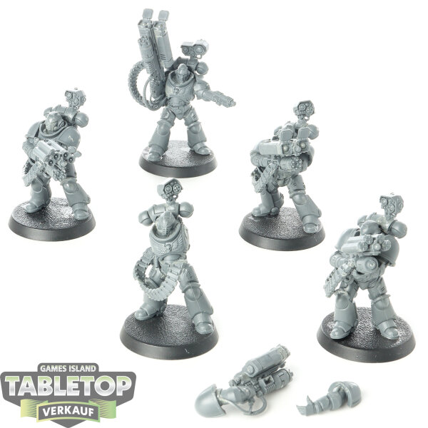 Space Marines - 5x Space Marines - unbemalt