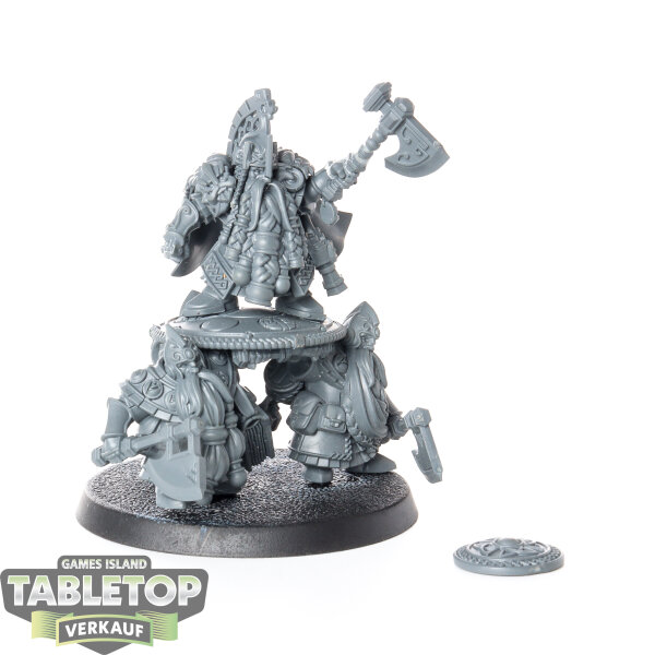 Dwarfen Mountain Holds - 1x Dwarf Lord with Shieldbearers - unbemalt